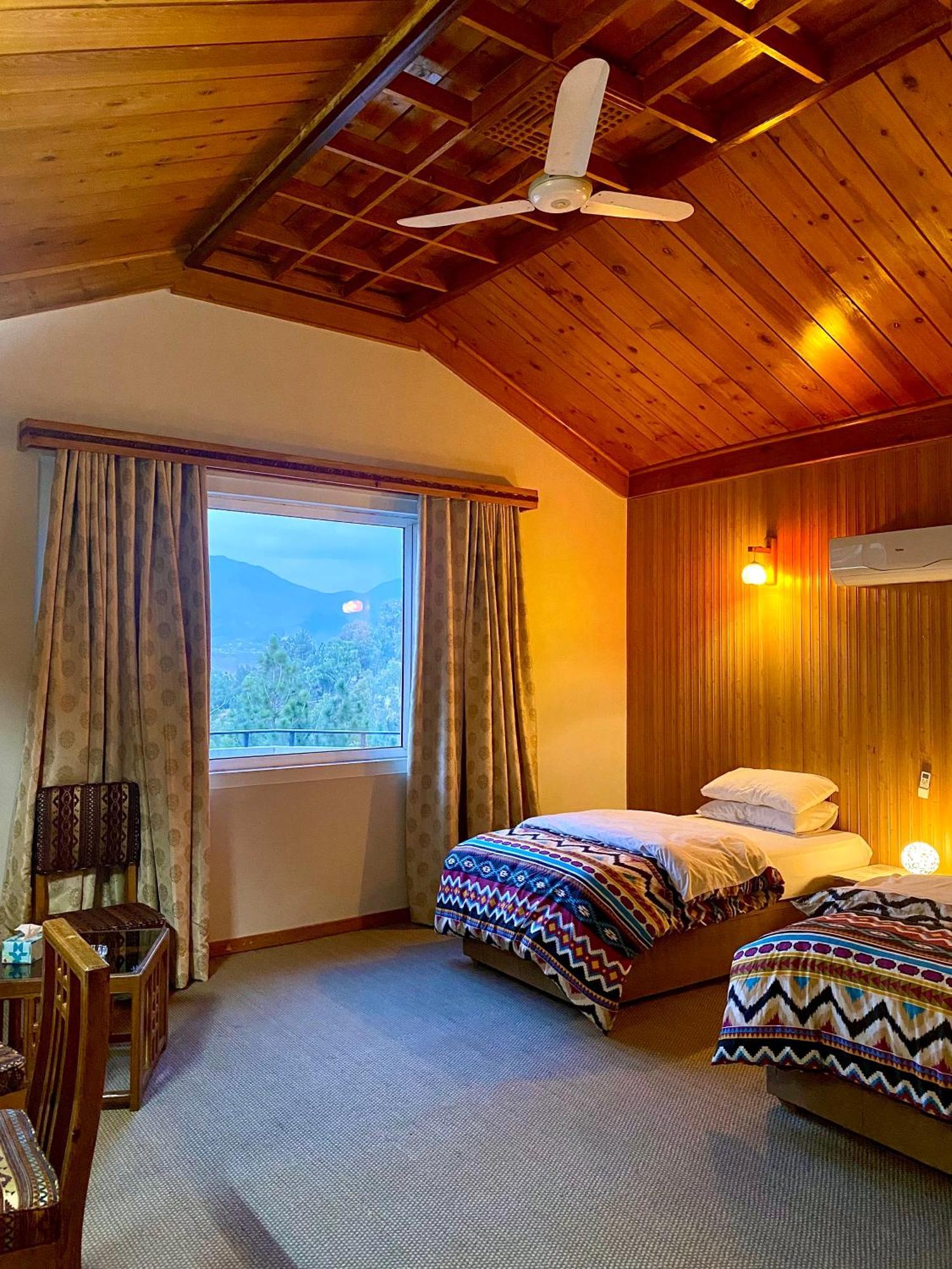 Rock City Resort Saidu Sharif エクステリア 写真