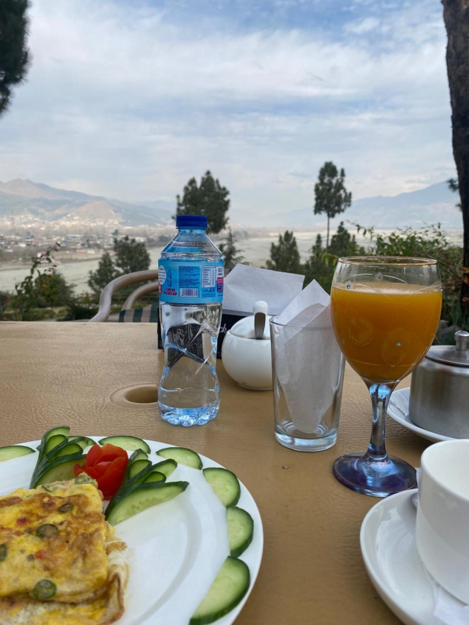 Rock City Resort Saidu Sharif エクステリア 写真