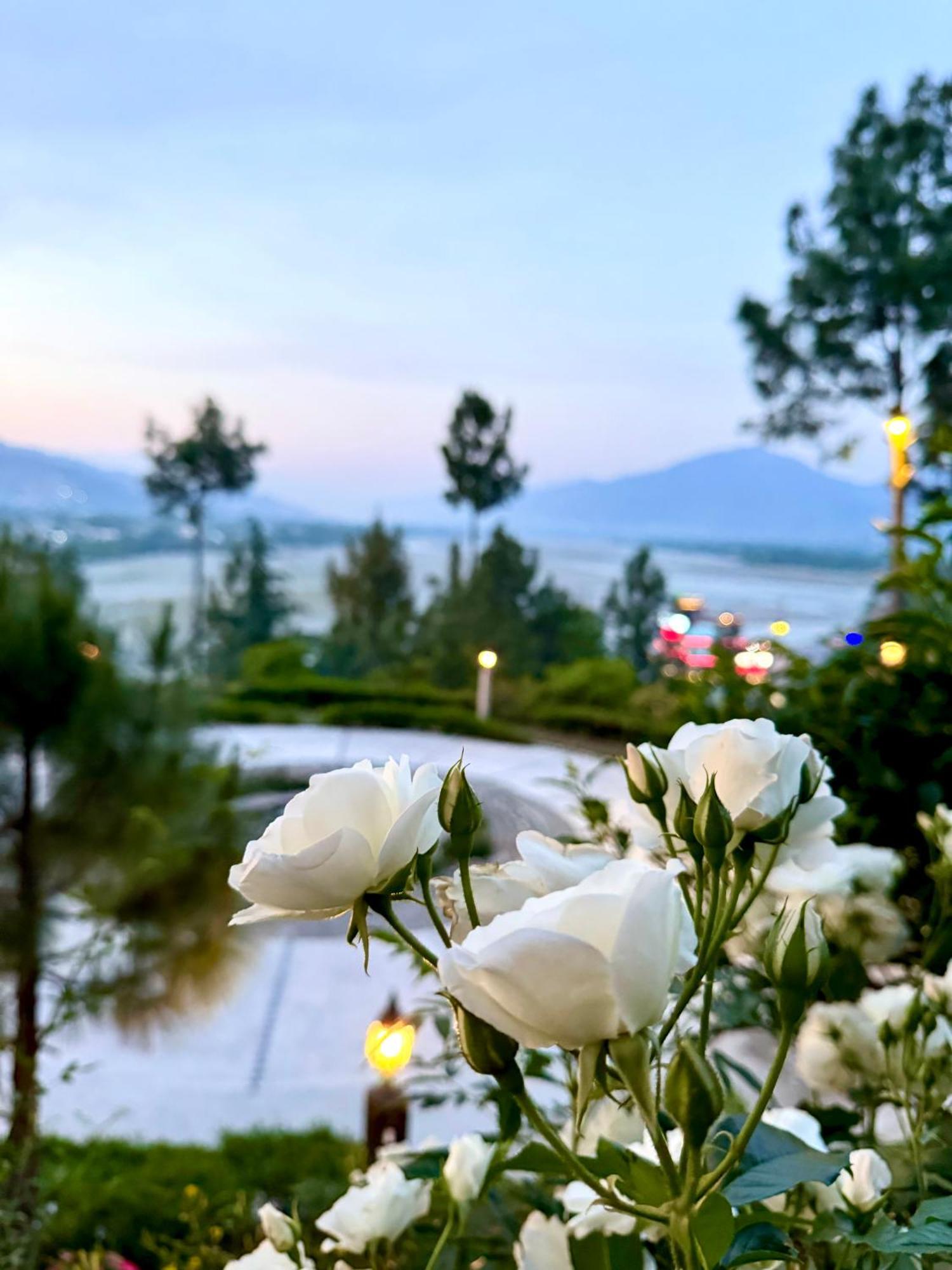 Rock City Resort Saidu Sharif エクステリア 写真