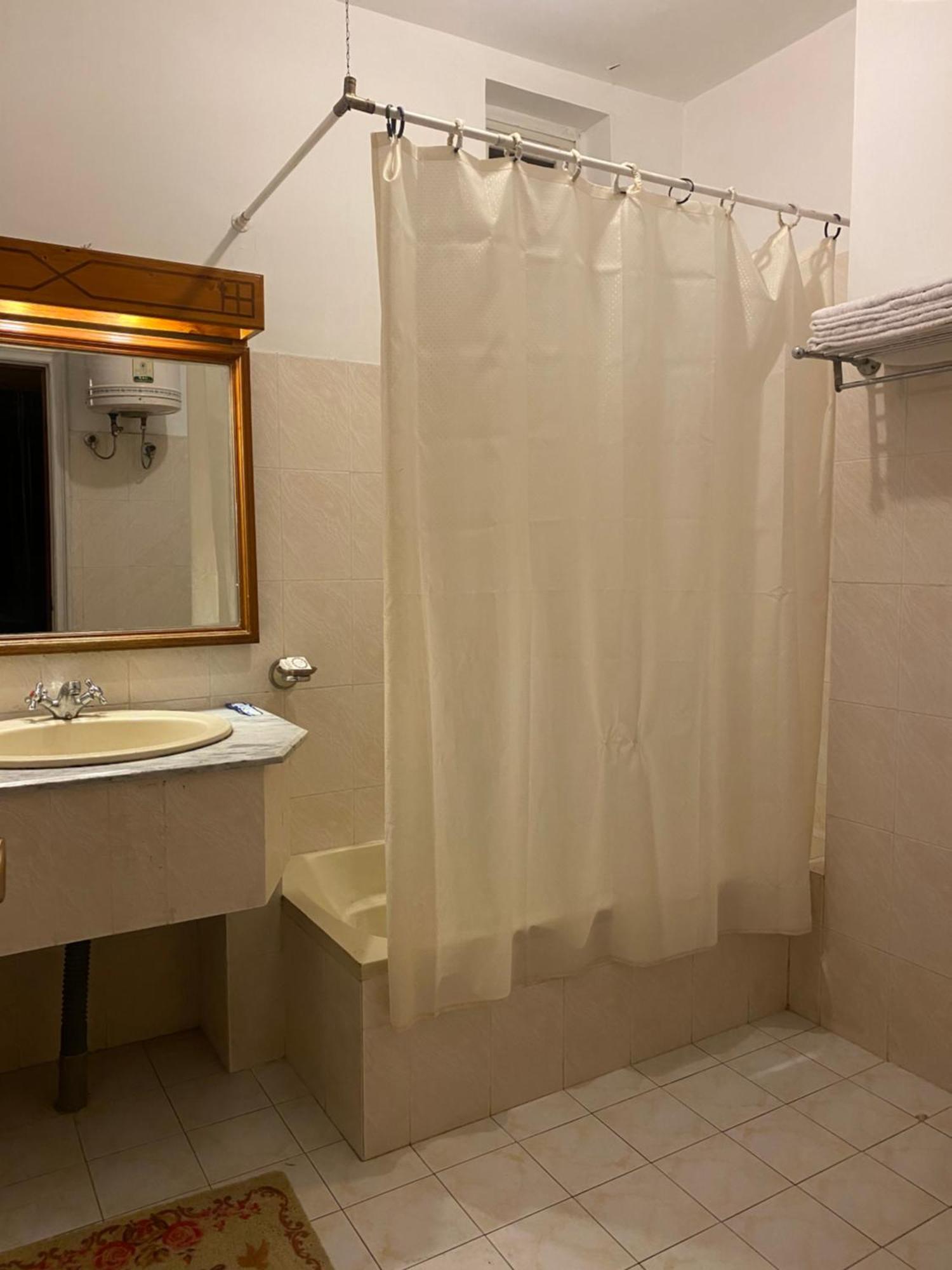 Rock City Resort Saidu Sharif エクステリア 写真