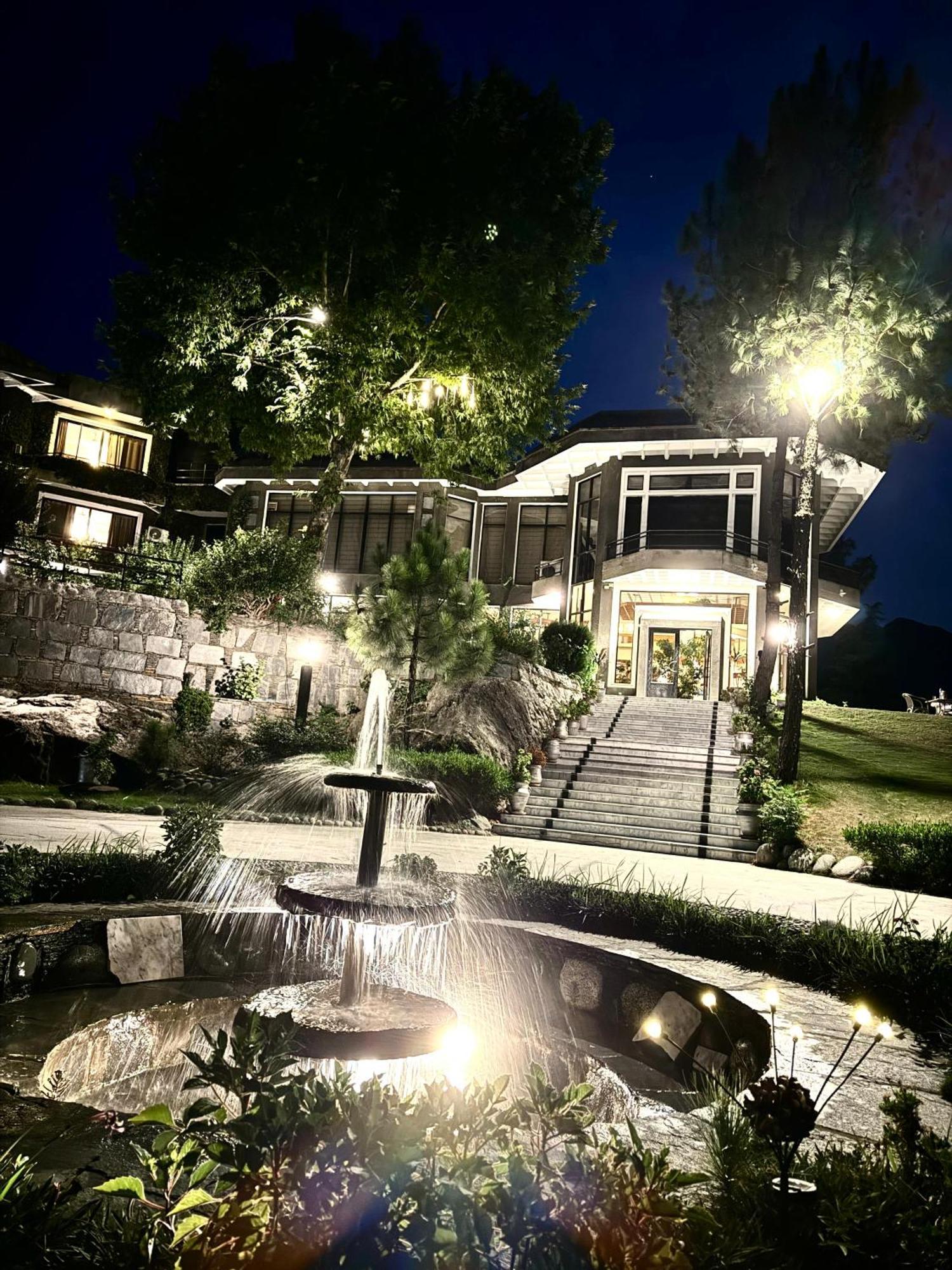 Rock City Resort Saidu Sharif エクステリア 写真